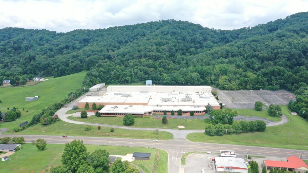 More Photos Of 7500 US 11 W, Rogersville Manufacturing For Lease
