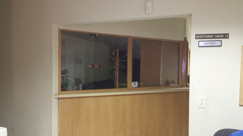 More Photos Of 3838-3856 Raymert Dr, Las Vegas Office For Sale