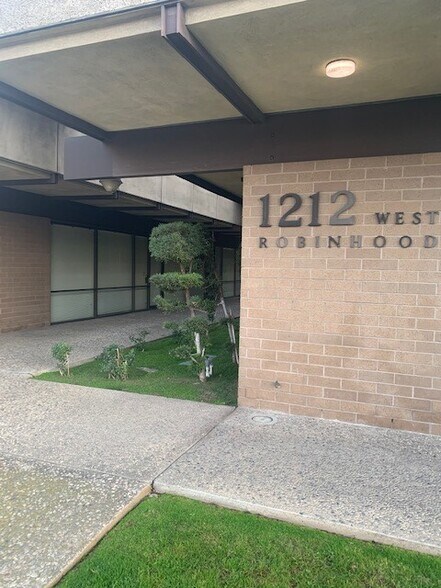 More Photos Of 1212 W Robinhood Dr, Stockton Unknown For Lease