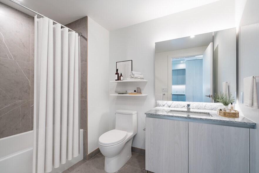 More Photos Of 6933 Santa Monica Blvd, Los Angeles Apartments For Lease