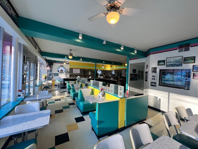 More Photos Of 3418 Babcock Blvd, Pittsburgh Restaurant For Sale