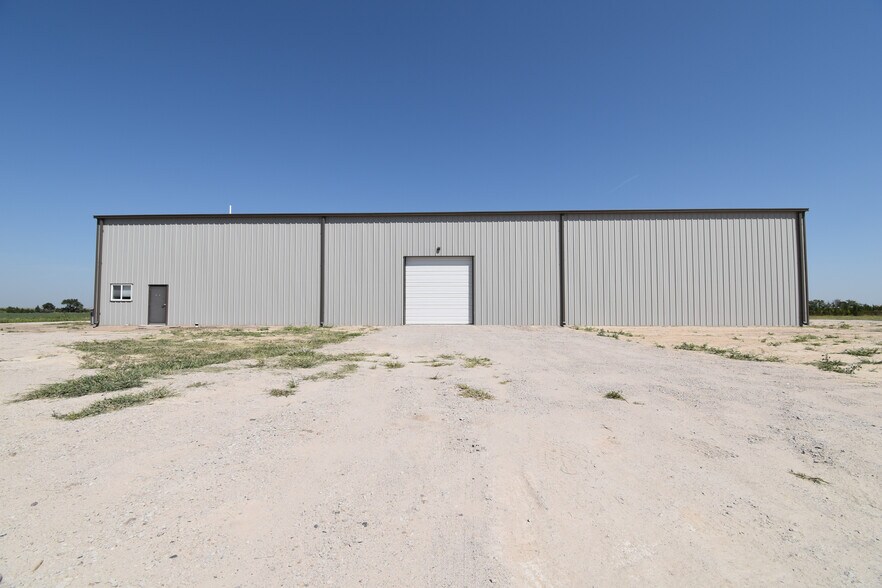 Primary Photo Of 823 Center Ave, Curtis Warehouse For Lease