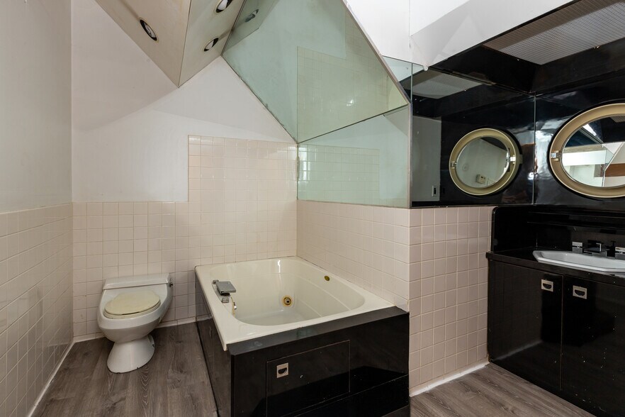 More Photos Of 144-152 W 27th St, New York Apartments For Sale