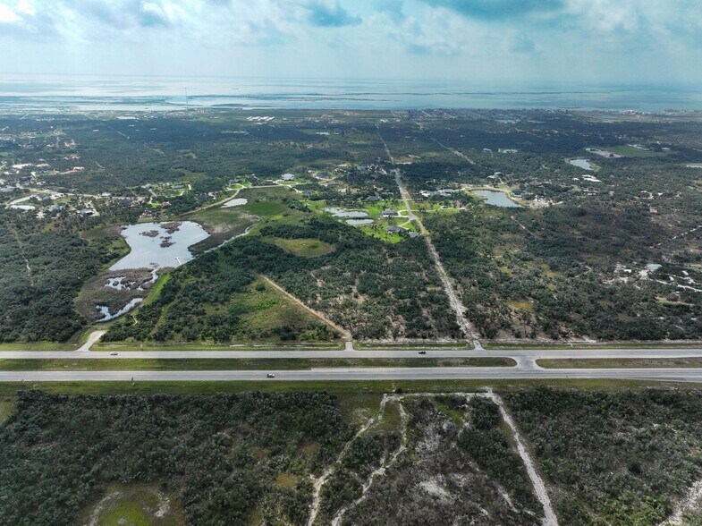More Photos Of 704 South Highway 35 Byp, Rockport Land For Sale