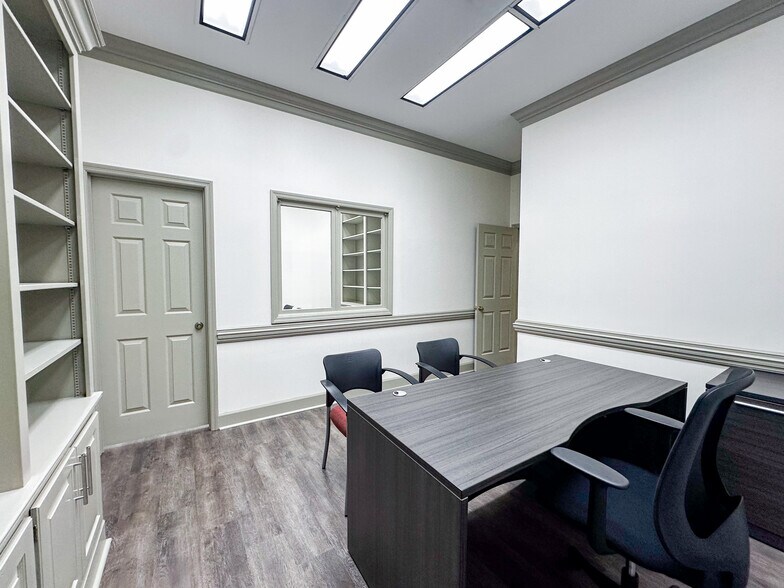 More Photos Of 3000-3002 Bob Wallace Ave SW, Huntsville Light Distribution For Sale