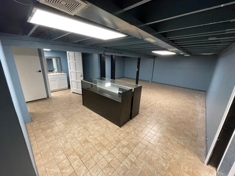 More Photos Of 2201 Rainier Ave S, Seattle Restaurant For Lease