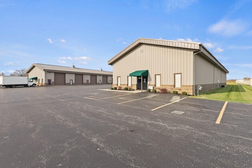 More Photos Of 3830 S Charleston Pike, Springfield Self Storage For Lease