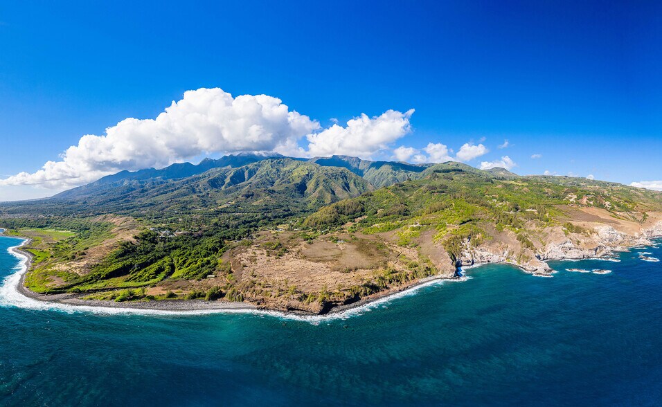 More Photos Of 0 Kahekili Hwy, Wailuku Land For Sale