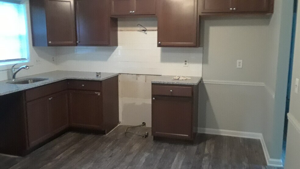 More Photos Of 323 S King Ave, Pine Mountain Apartments For Sale