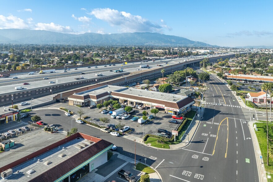 More Photos Of 110 N Washburn Cir, Corona Storefront Retail Office For Lease