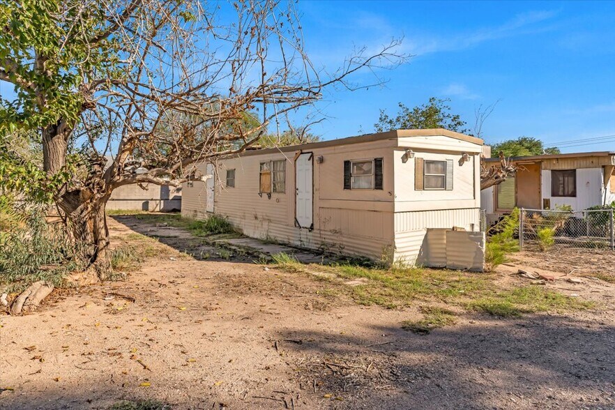 More Photos Of 2129 W Wetmore Rd, Tucson Specialty For Sale