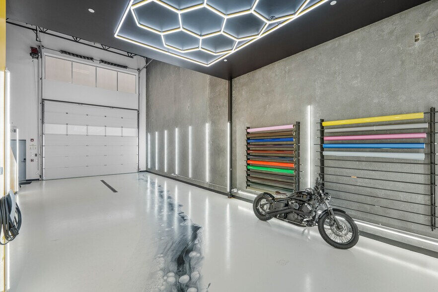 More Photos Of 1750 120 Av NE, Calgary Warehouse For Sale