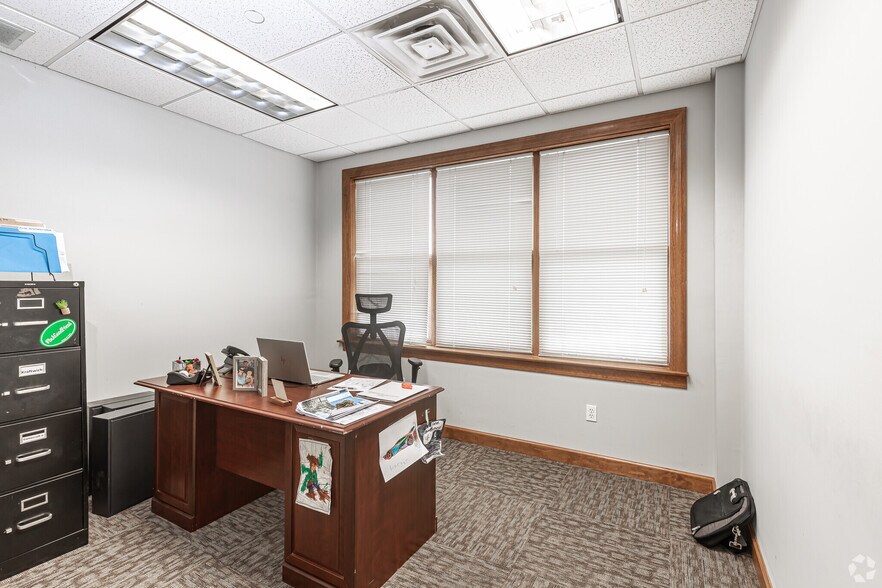 More Photos Of 20-26 N Main St, Southington Loft Creative Space For Lease