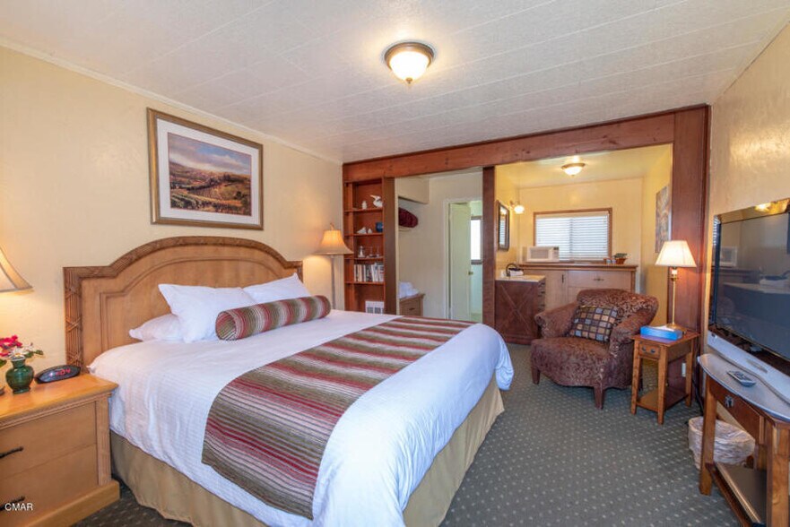 More Photos Of 37040 N Highway 1, Westport Hotel For Sale