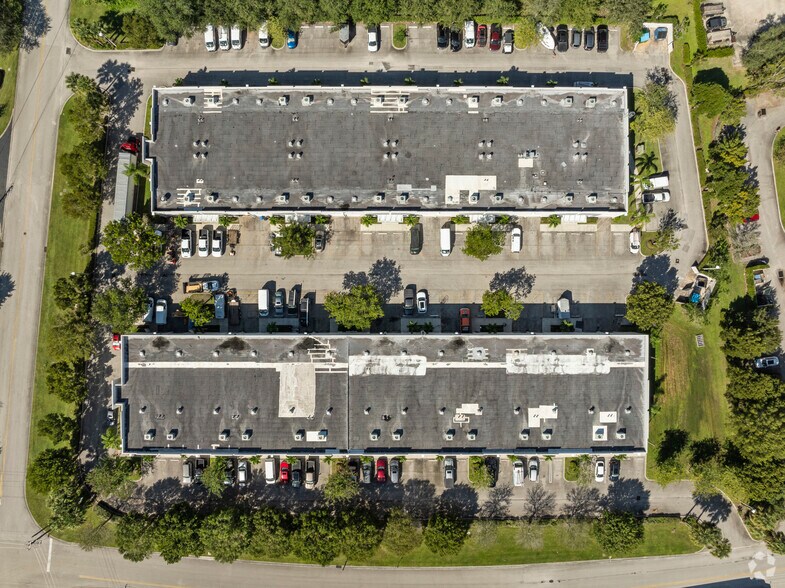 More Photos Of 534 Mercantile Pl, Port Saint Lucie Unknown For Lease