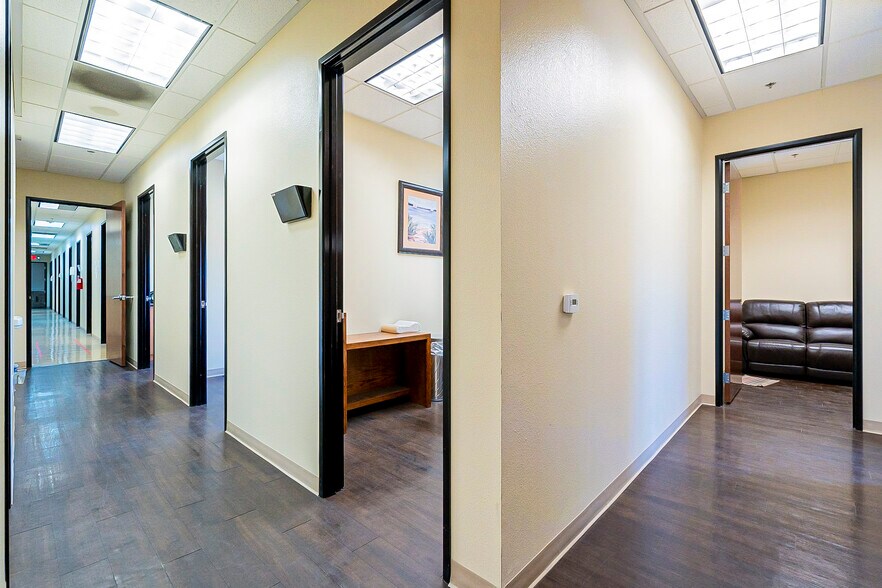 More Photos Of 7175 N Durango Dr, Las Vegas Medical For Lease