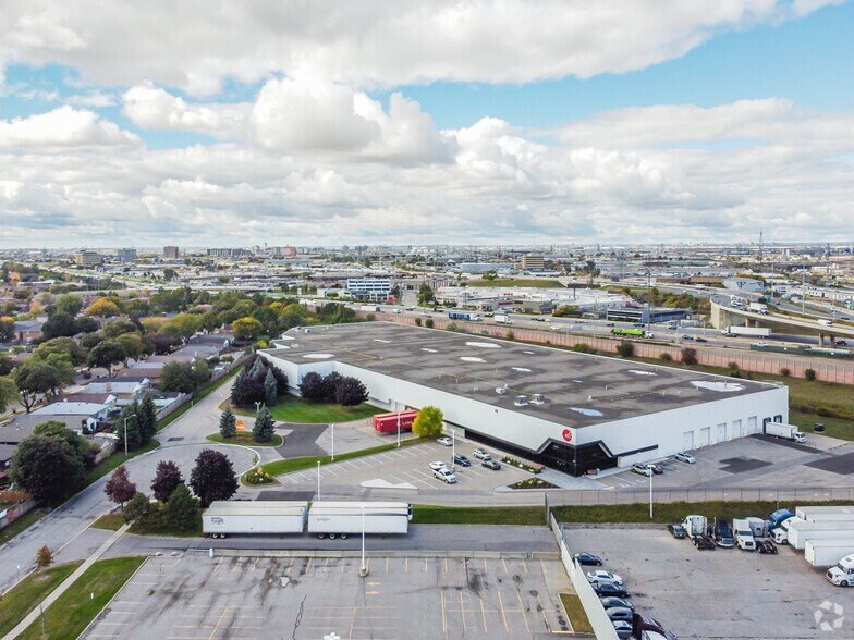 More Photos Of 26 Monogram Pl, Toronto Warehouse For Lease