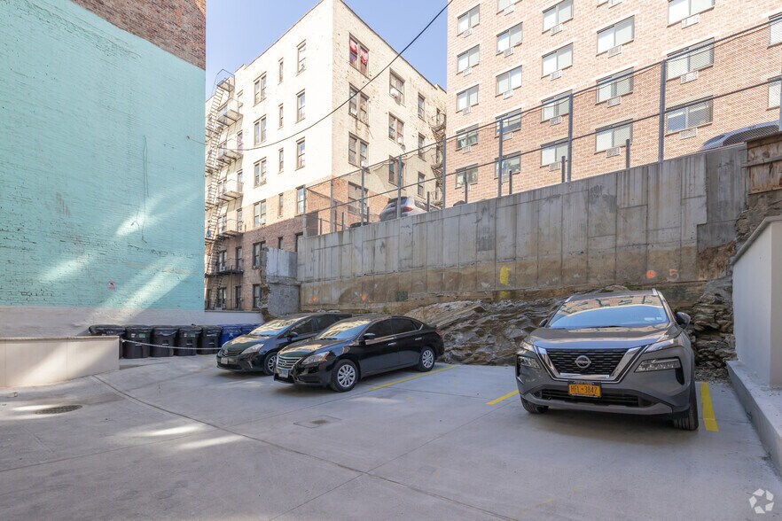 More Photos Of 959 Anderson Ave, Bronx Apartments For Sale