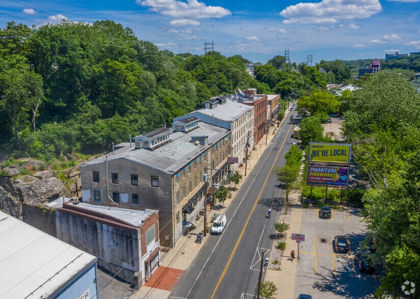 More Photos Of 4001 Main St, Philadelphia Office For Lease