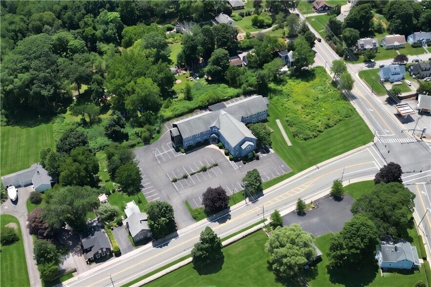 More Photos Of 320 Phillips St, North Kingstown Medical For Sale