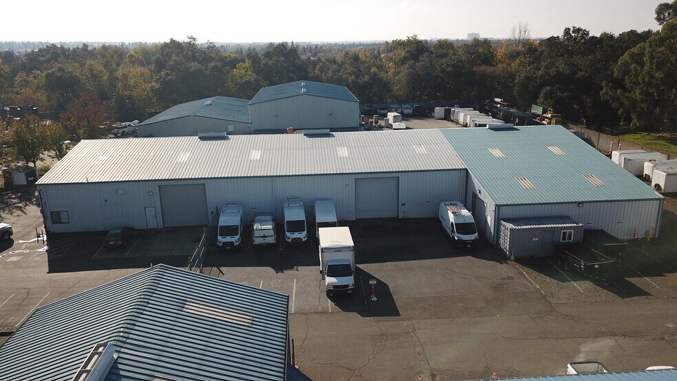 More Photos Of 140 Flocchini Cir, Lincoln Warehouse For Lease