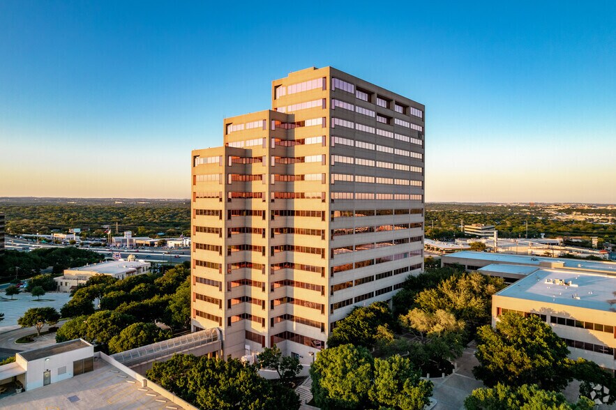More Photos Of 8000 IH-10 W, San Antonio Unknown For Lease