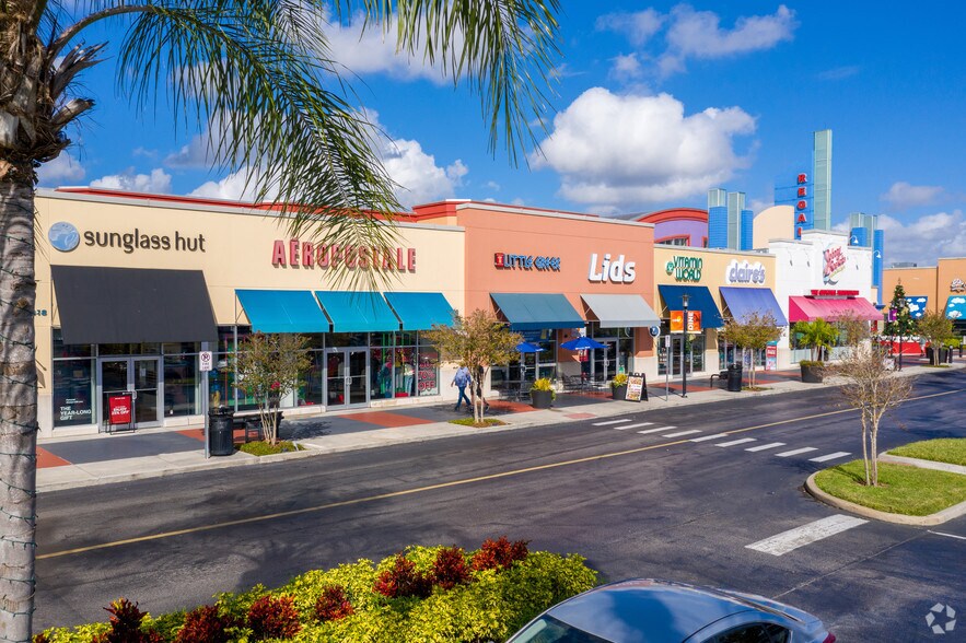 More Photos Of 3208-3250 N John Young Pky, Kissimmee General Retail For Lease