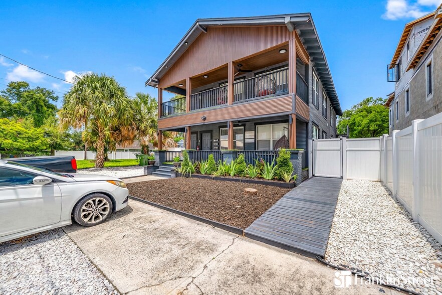 More Photos Of 209 W Gladys St, Tampa Multifamily For Sale