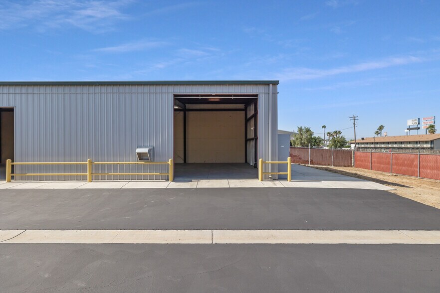 More Photos Of 138 Coremark Ct, Bakersfield Service For Lease