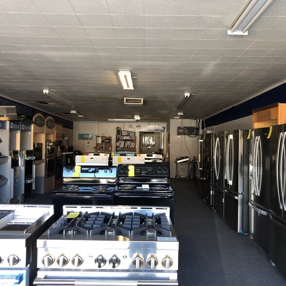 More Photos Of 55985 29 Palms Hwy, Yucca Valley Convenience Store For Sale