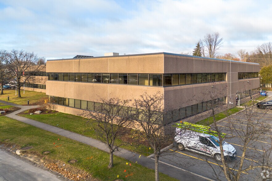 More Photos Of 2625 Queensview Dr, Ottawa Office For Lease
