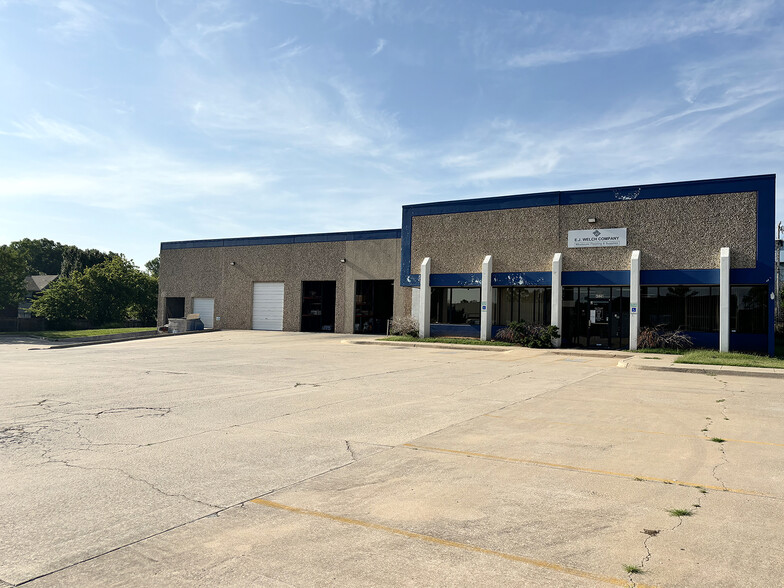 Primary Photo Of 4326 SW 21st St, Oklahoma City Warehouse For Lease