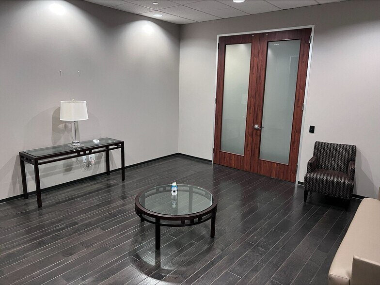 More Photos Of 390 Benmar Dr, Houston Office For Sale