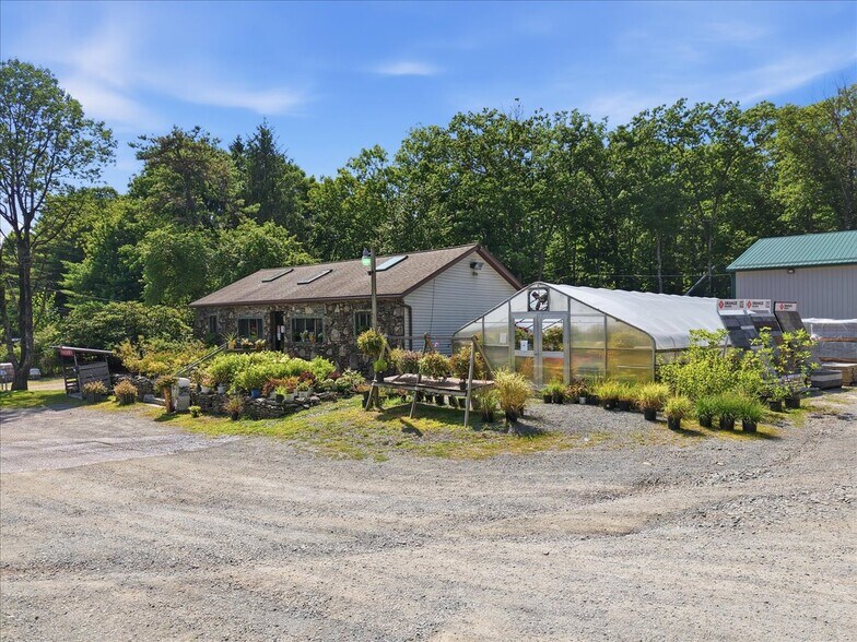 More Photos Of 1399 Purdytown Tpke, Hawley Specialty For Sale