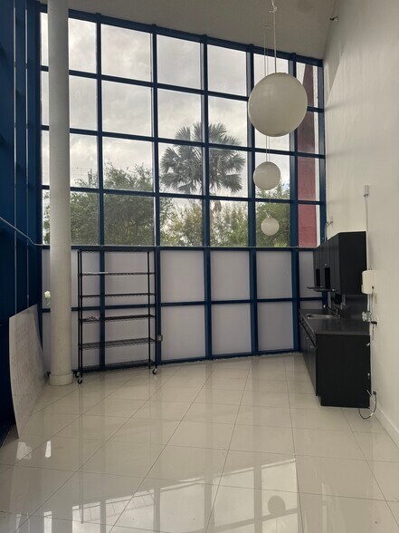 More Photos Of 9600 NW 25th St, Miami Loft Creative Space For Sale