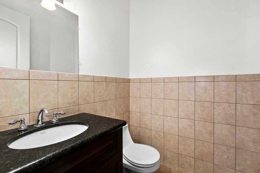 More Photos Of 634-638 E Colorado Blvd, Pasadena Office For Lease