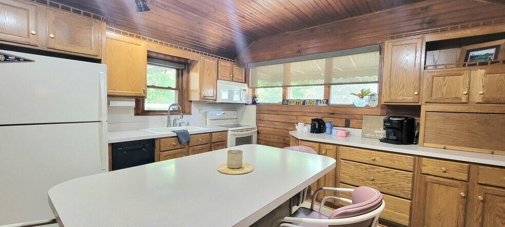 More Photos Of 3030 Michigan St, South Bend Office For Sale