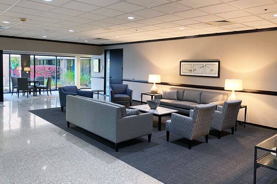 More Photos Of 39111 W 6 Mile Rd, Livonia Coworking Space