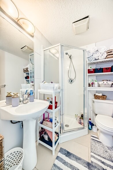 More Photos Of 7714-7716 Bowness Rd NW, Calgary Apartments For Sale