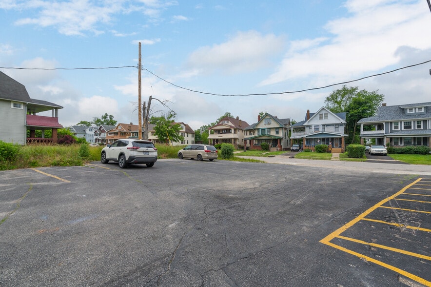 More Photos Of 14120 Superior Rd, Cleveland Multifamily For Sale