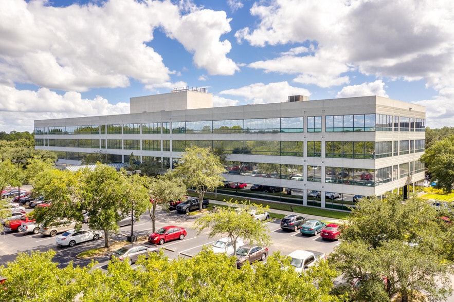 Primary Photo Of 12249 Science Dr, Orlando Office For Lease