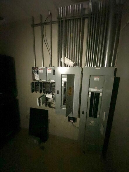 More Photos Of 2811 Highway 71, Marianna Freestanding For Lease