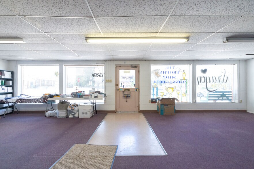 More Photos Of 113 W Decatur St, Chico General Retail For Sale