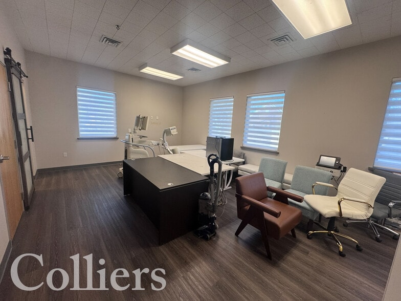 More Photos Of 2273 E Gala St, Meridian Office For Sale