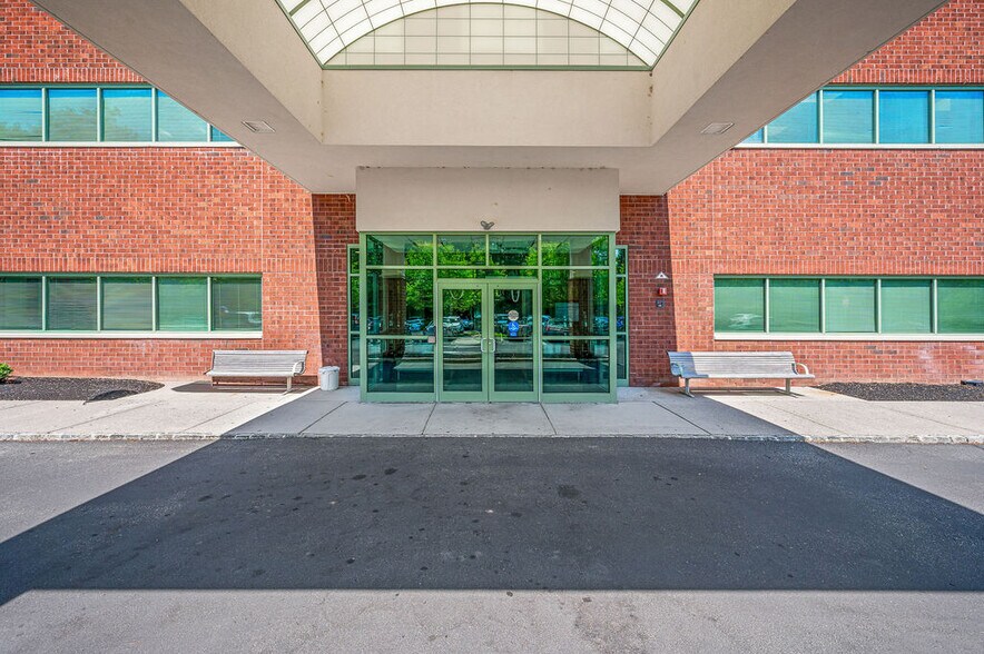 More Photos Of 800 Bunn Dr, Princeton Medical For Lease