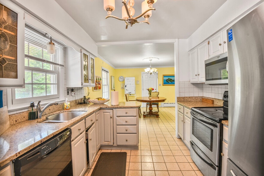 More Photos Of 1701 Maydale Dr, Silver Spring Assisted Living For Sale