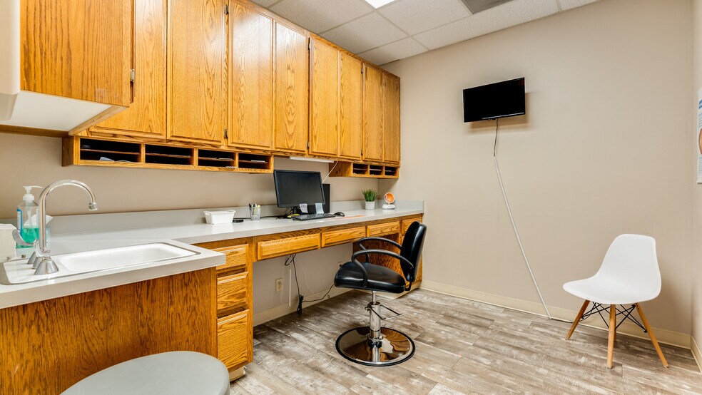 More Photos Of 821 E Chapel St, Santa Maria Medical For Sale