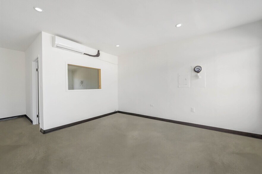 More Photos Of 4311-4315 Eagle Rock Blvd, Los Angeles Storefront Retail Residential For Sale