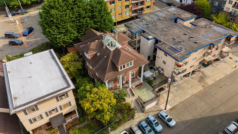 More Photos Of 1712 Belmont Ave, Seattle Apartments For Sale