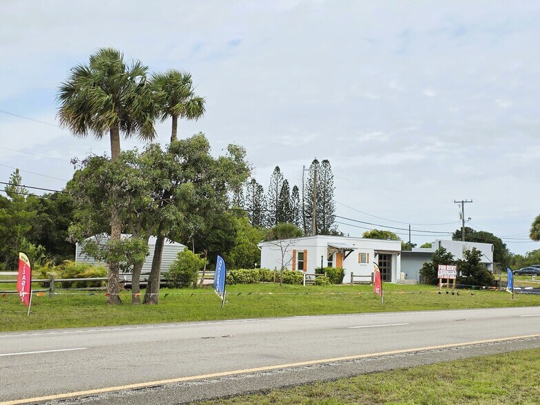 More Photos Of 2997 N Us Highway 1, Fort Pierce Light Manufacturing For Lease